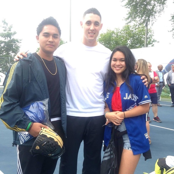 Autographed Aaron Sanchez Jays Jersey - Picture 4 of 4